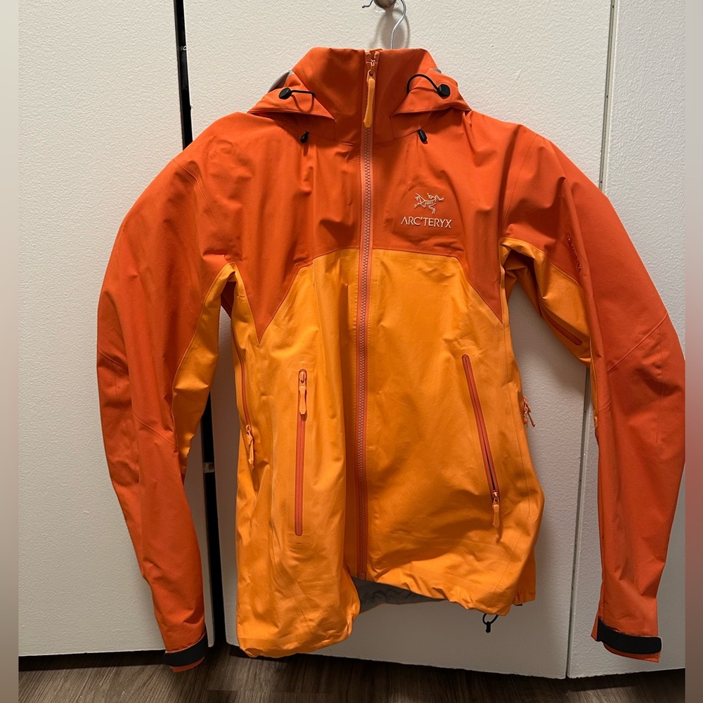 Women’s Arcteryx Beta AR Jacket
